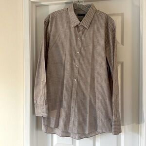 Zachary Prell, long sleeve gray men’s dress shirt